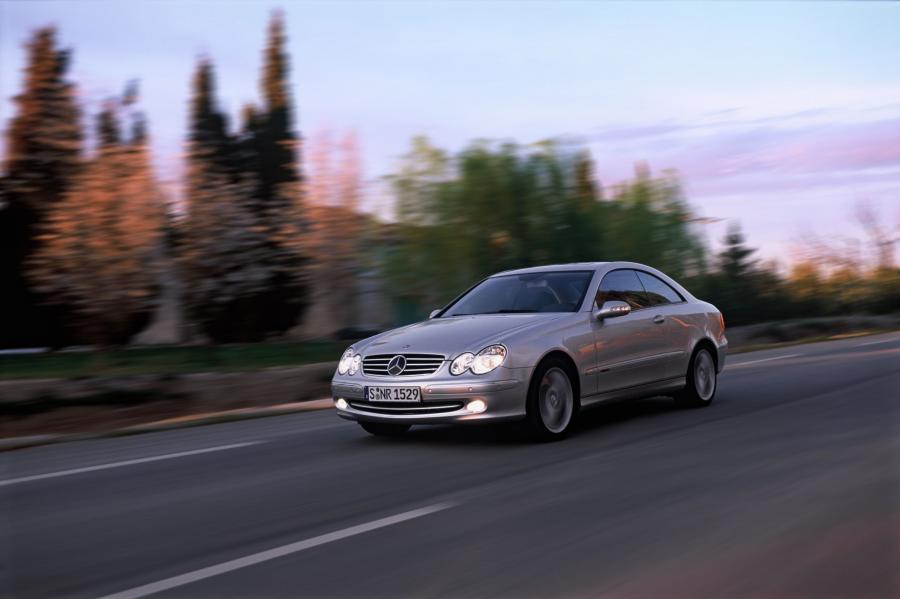  Mercedes-Benz CLK-Class 2003 года  (фото 7 из 163)